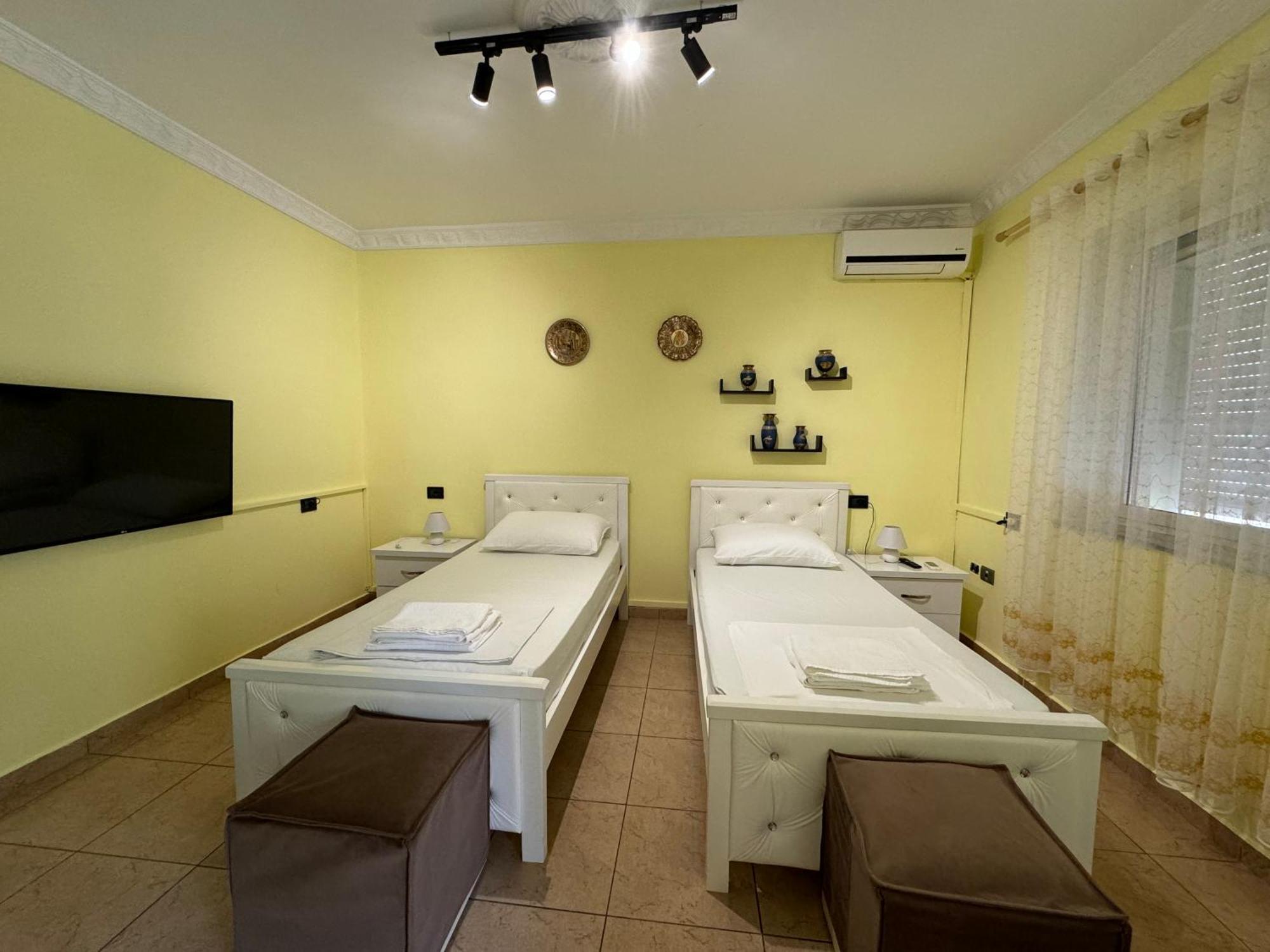 Appartement Fun House Serenity à Tirana Extérieur photo