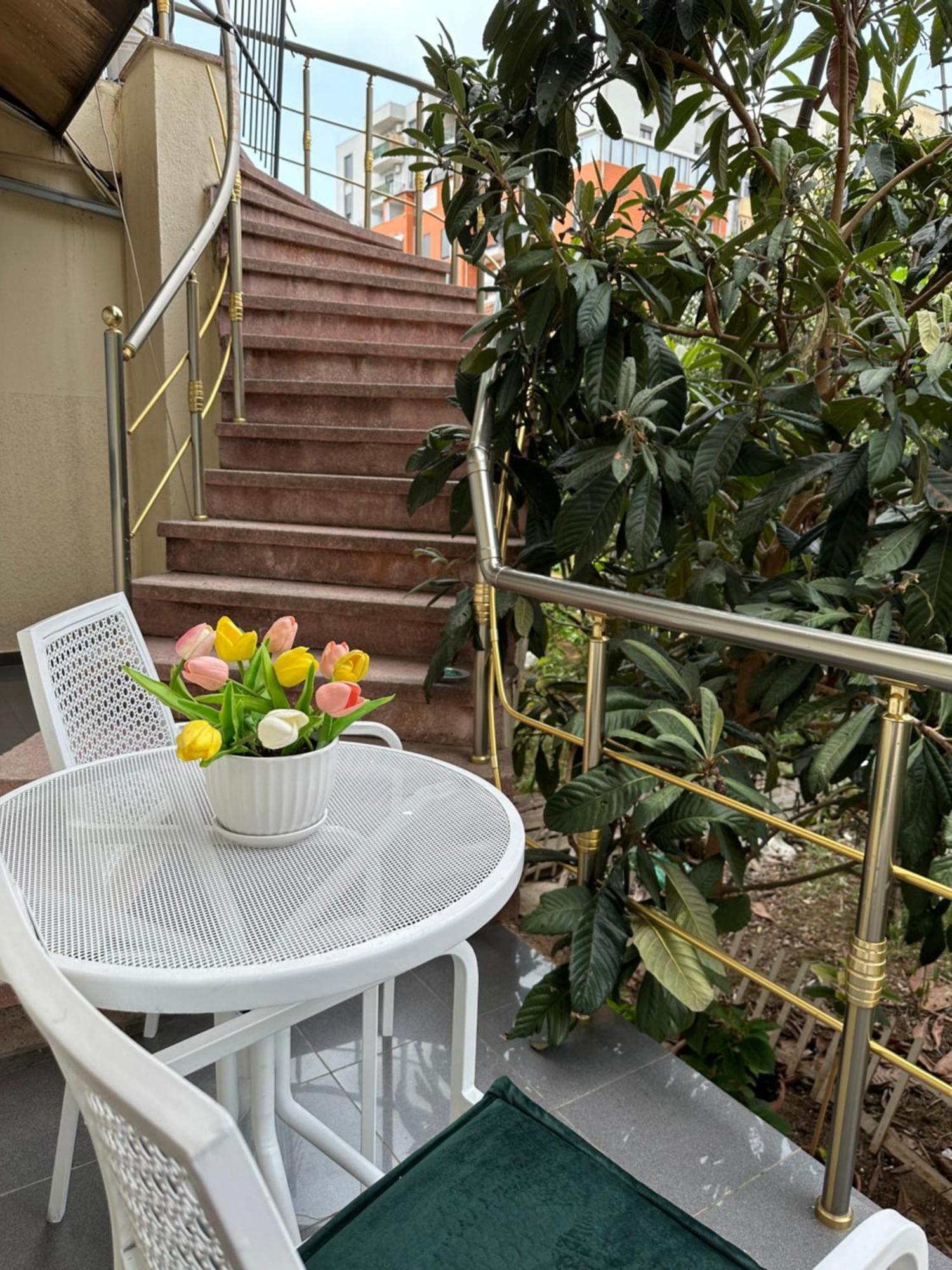 Appartement Fun House Serenity à Tirana Extérieur photo